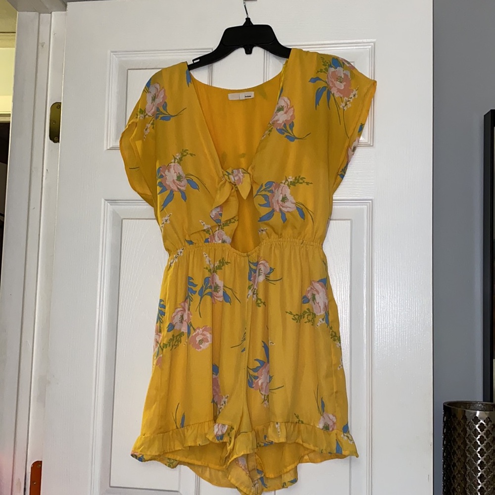 Romper - Picture 2 of 2